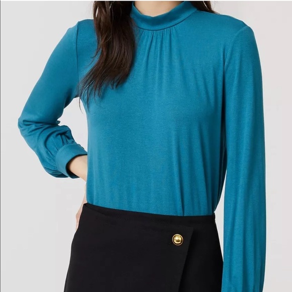 NWT Ann Taylor LOFT Mockneck Shirred Blouse - Picture 8 of 8